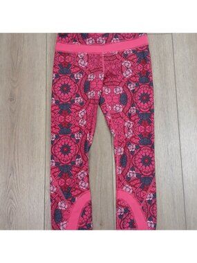 Lululemon Wunder Under Crop Leggings Size 4 Rose Stained Glass Print 12.5"x28"
